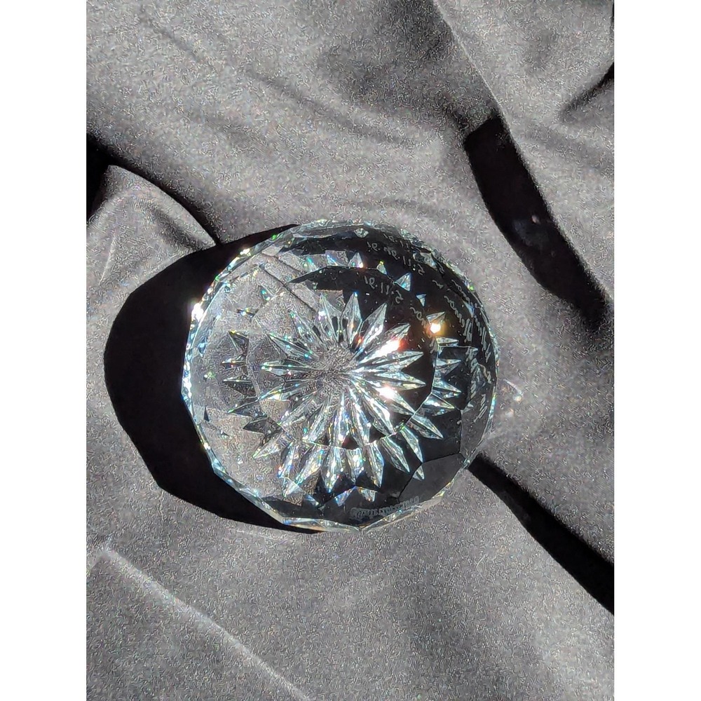 Vintage Waterford Crystal Paperweight, Starburst Cut Glass, Signed 1991 - Picture 9 of 17